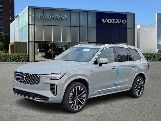 2026 VOLVO XC90