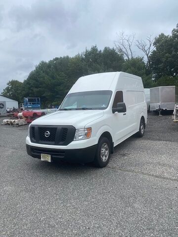 Nissan NV