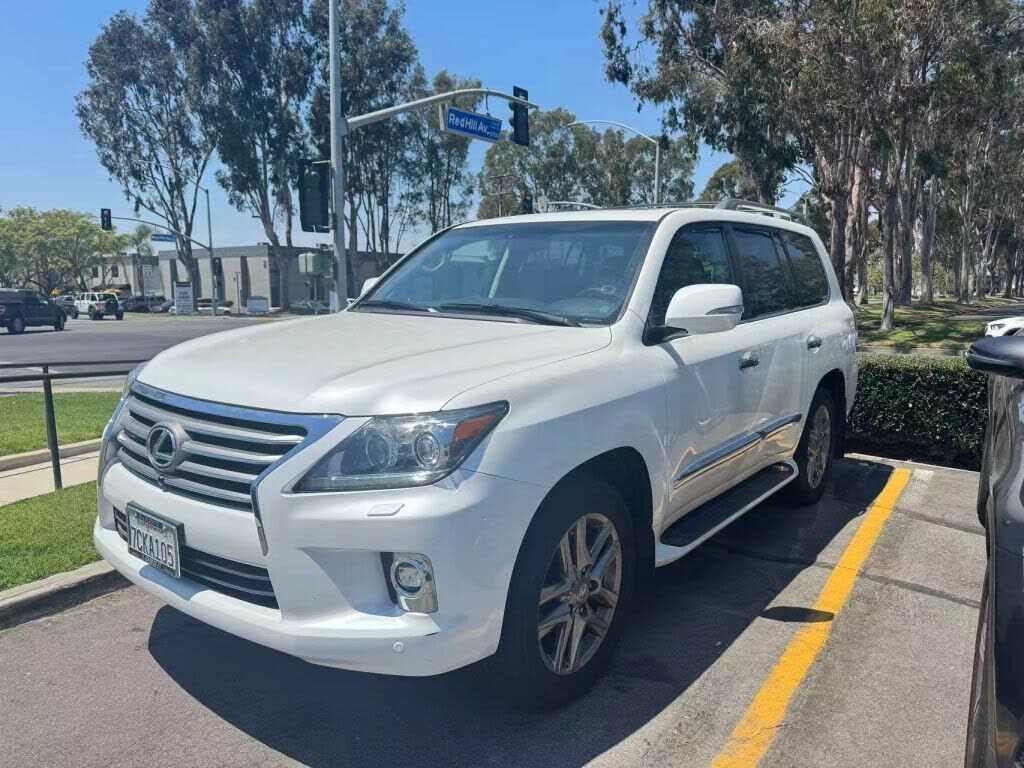Lexus LX