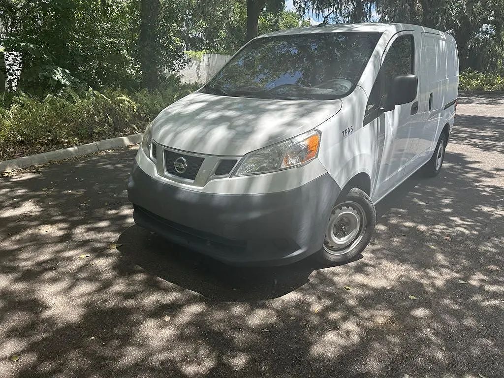 2014 NISSAN NV200