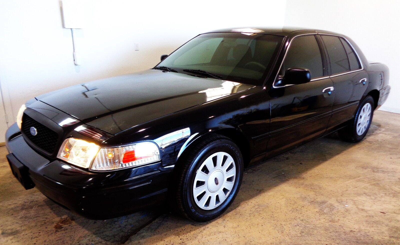 Ford Crown Victoria