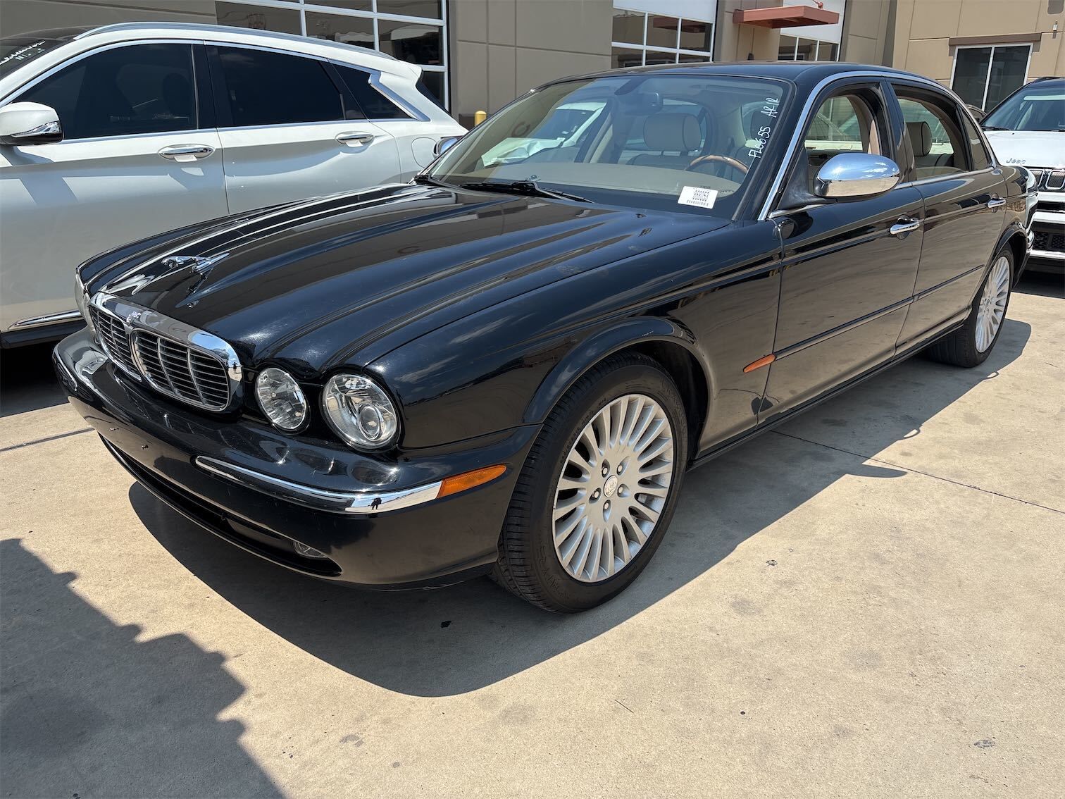 Jaguar XJ