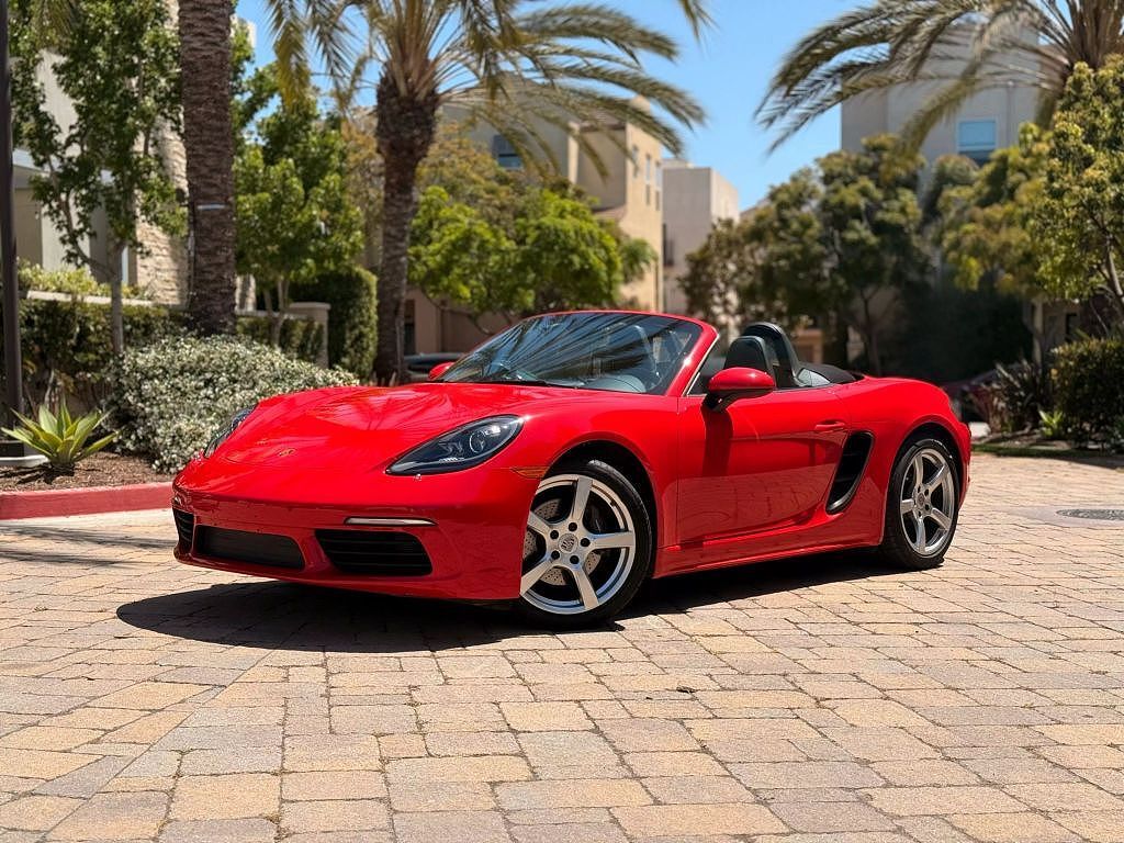 2023 PORSCHE 718
