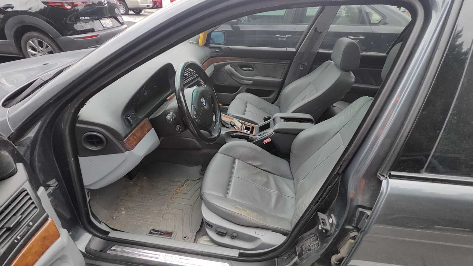 BMW 540i