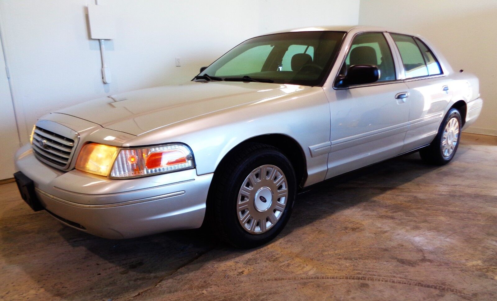Ford Crown Victoria