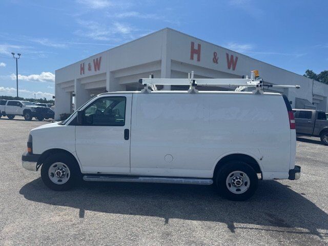 GMC Savana