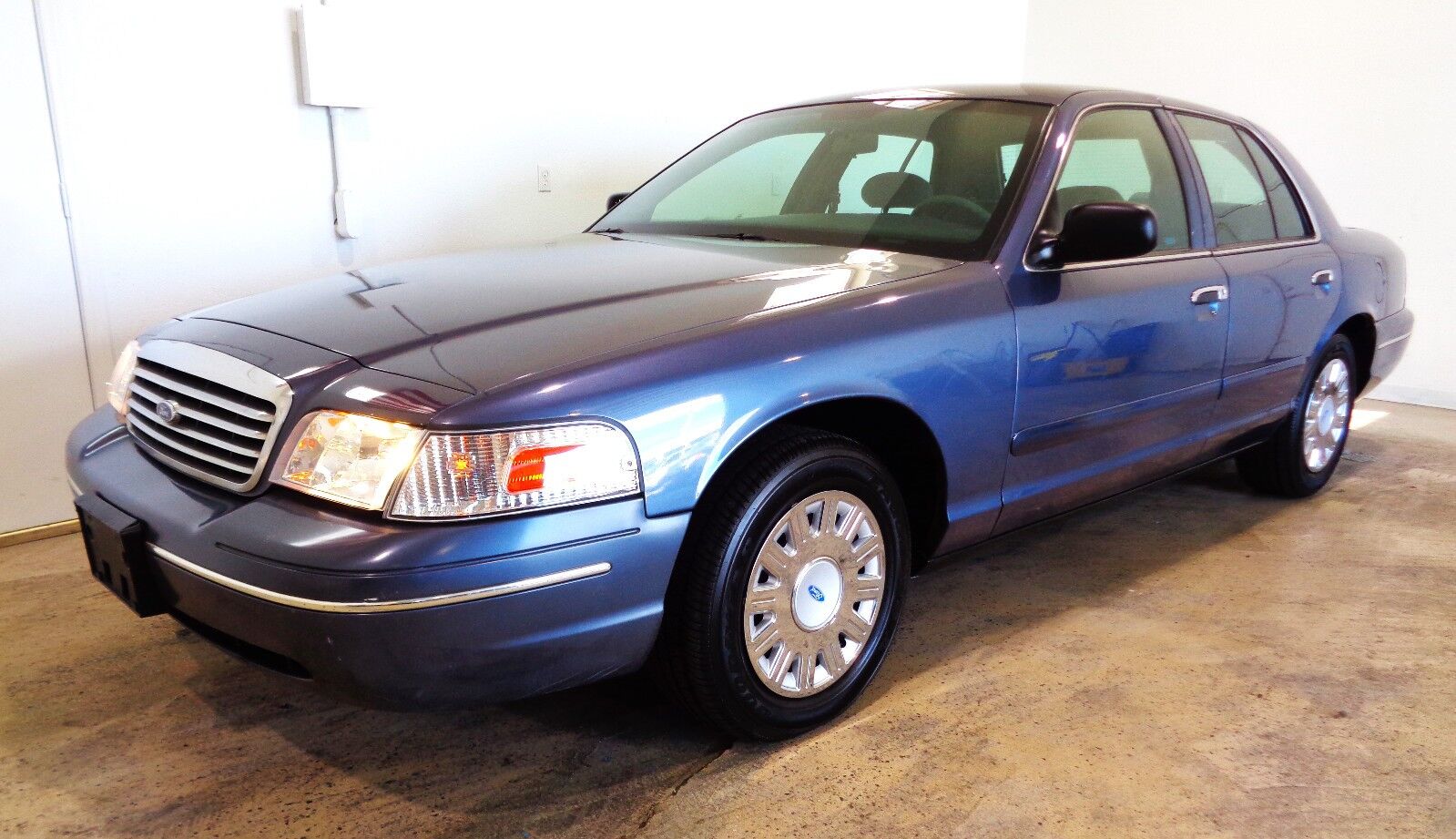 Ford Crown Victoria