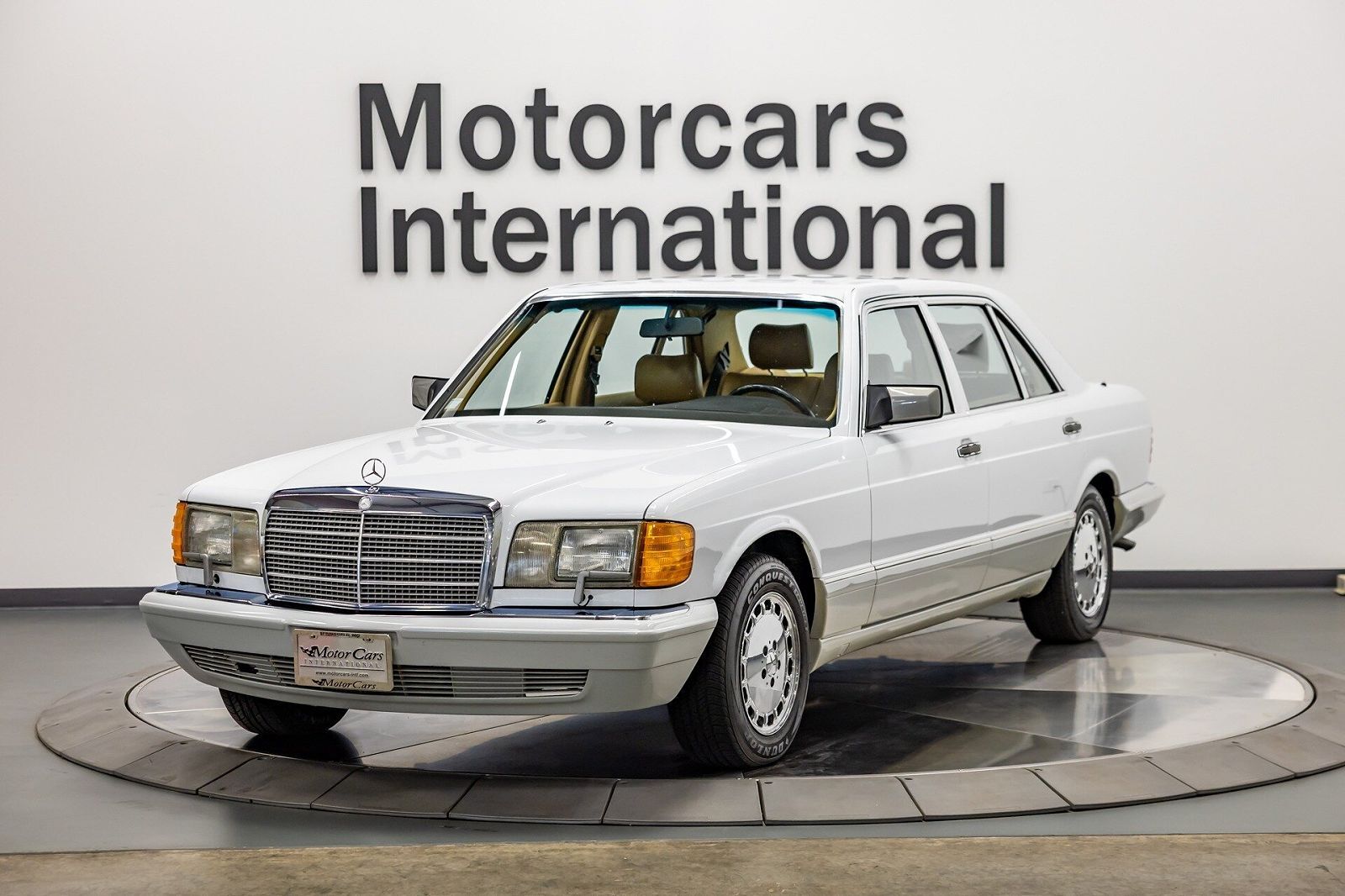 Mercedes-Benz 560