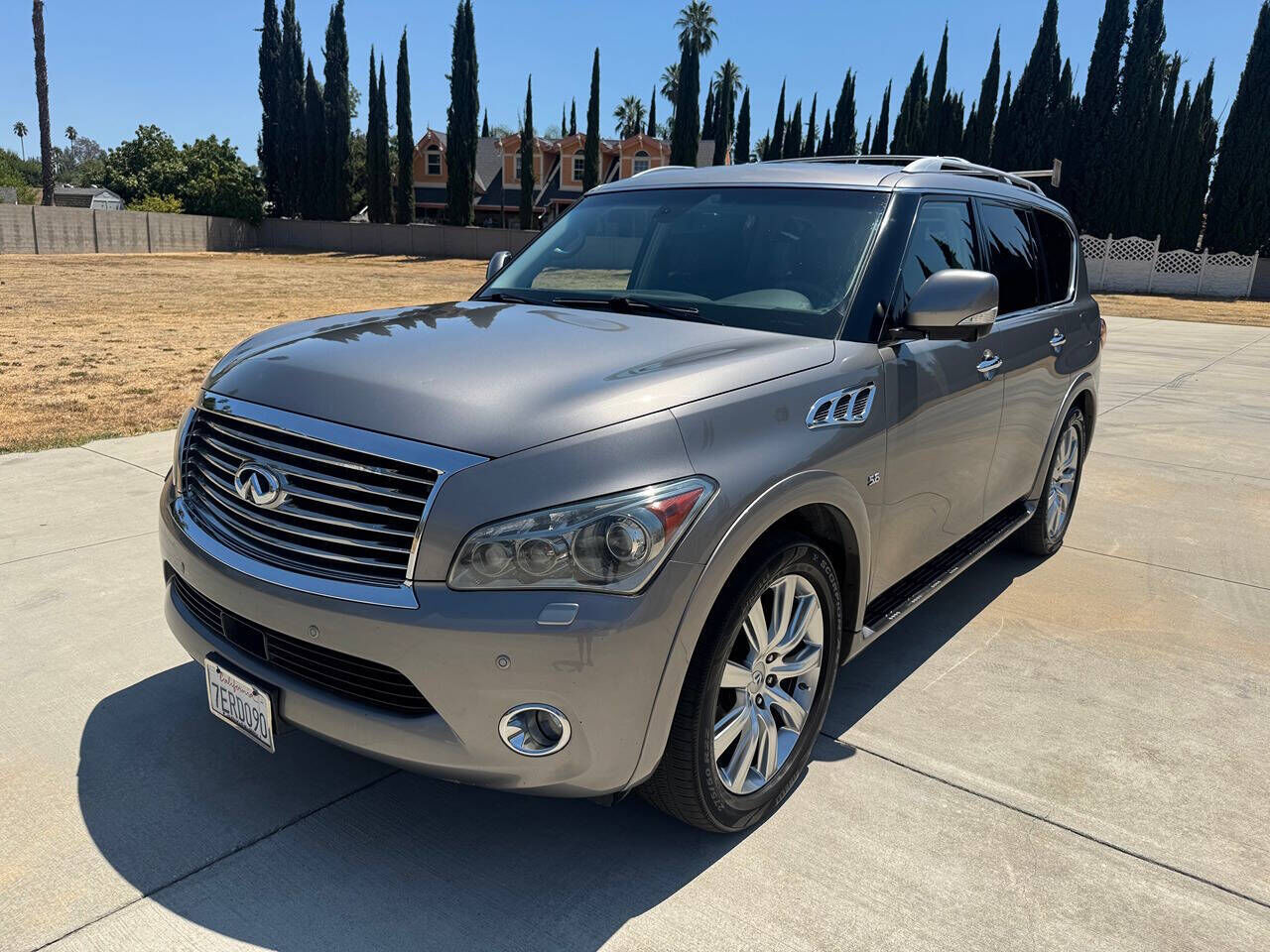 Infiniti QX80