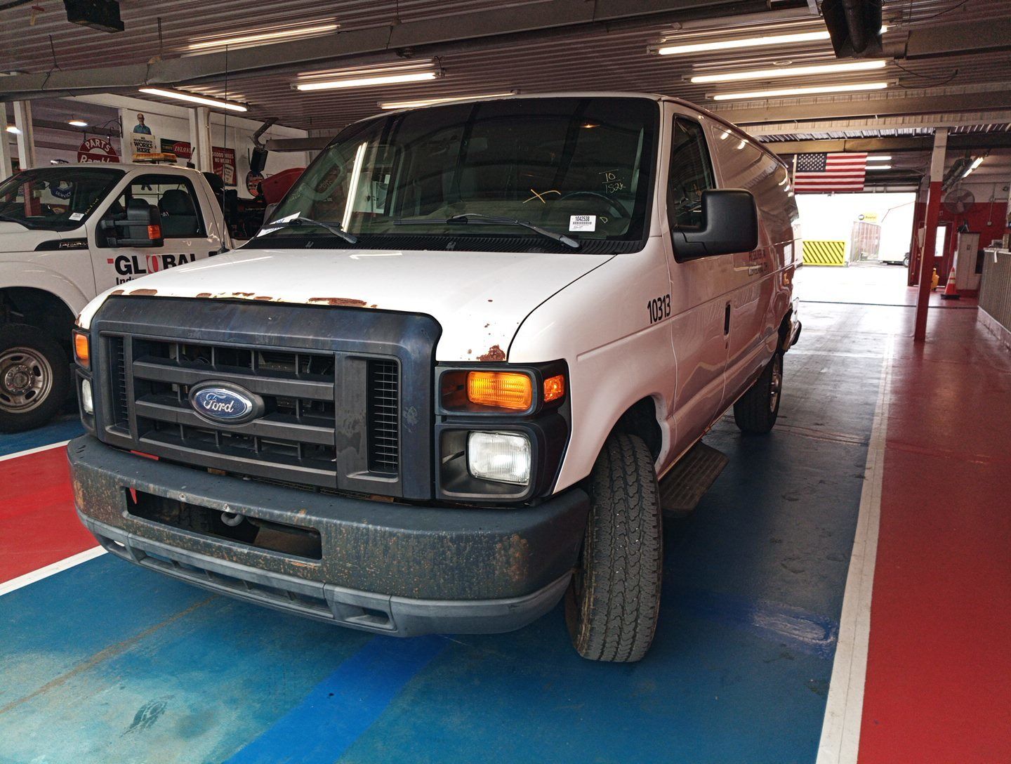 Ford E-350