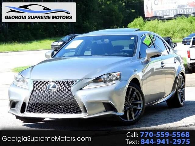 Lexus IS