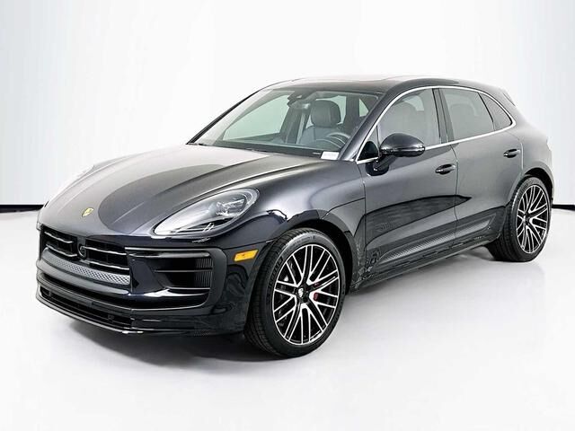 2025 PORSCHE Macan