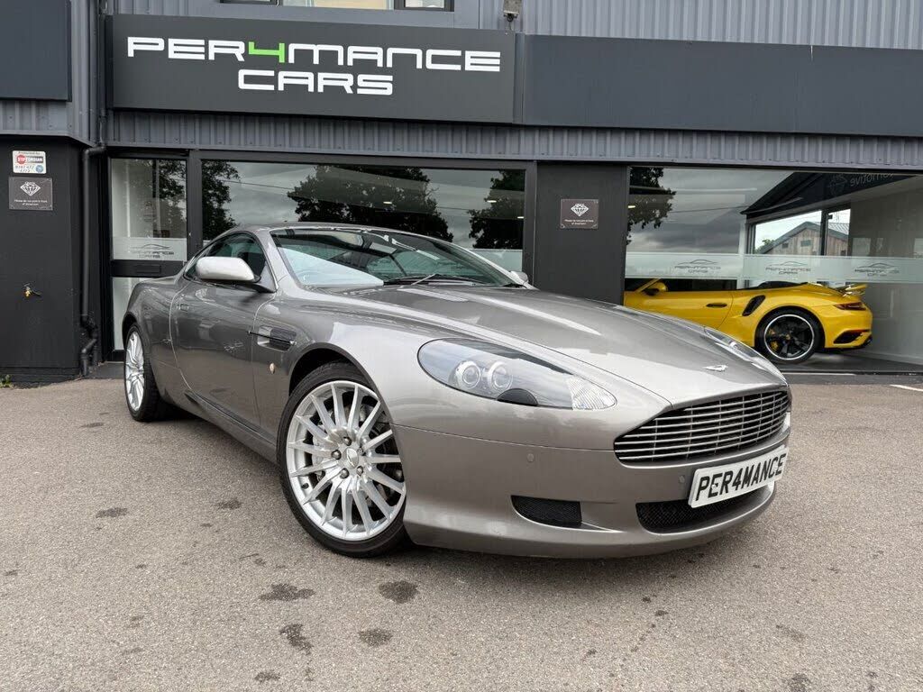 Aston Martin DB9
