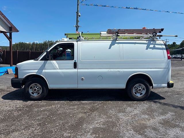 GMC Savana