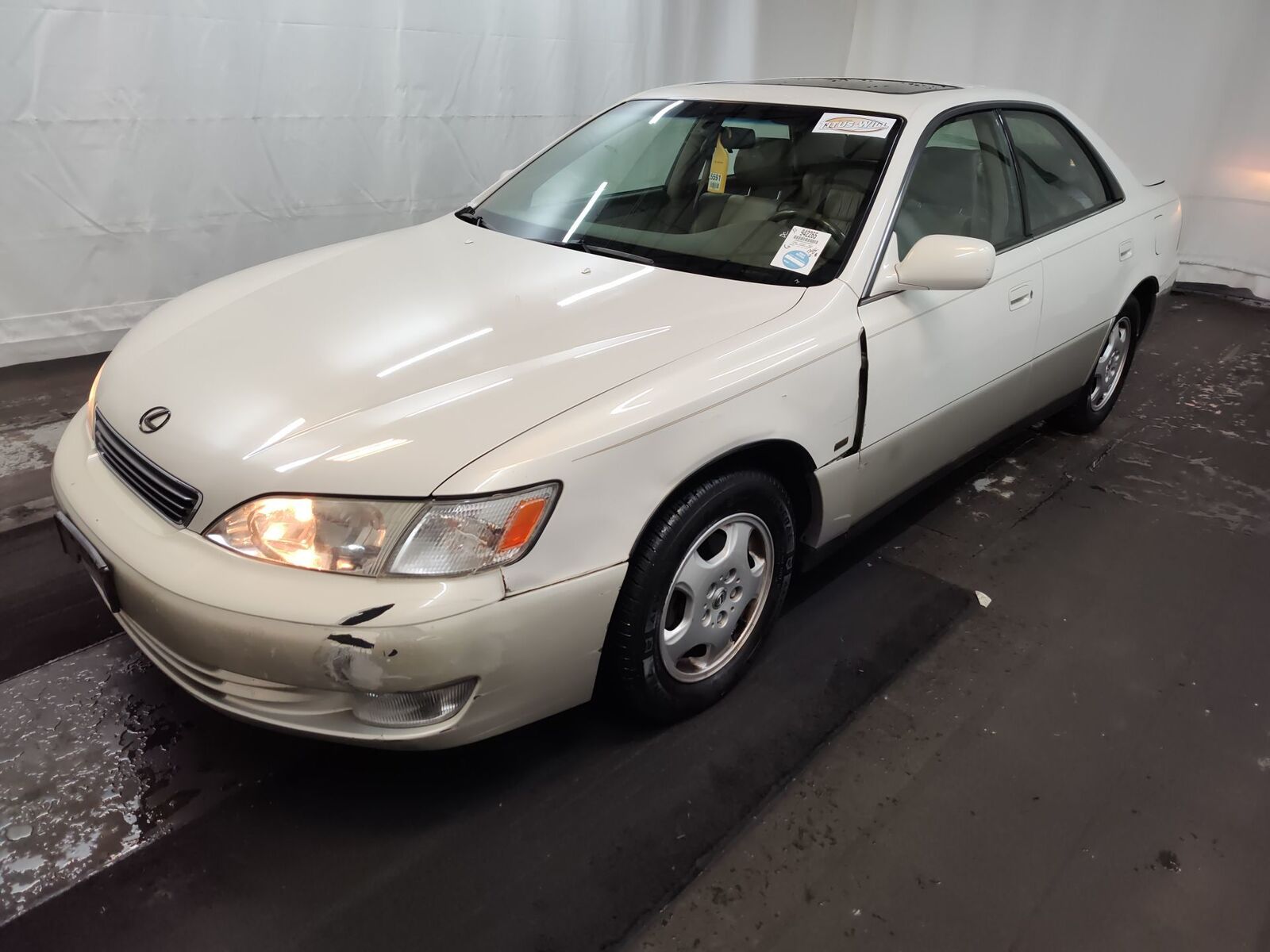 Lexus ES