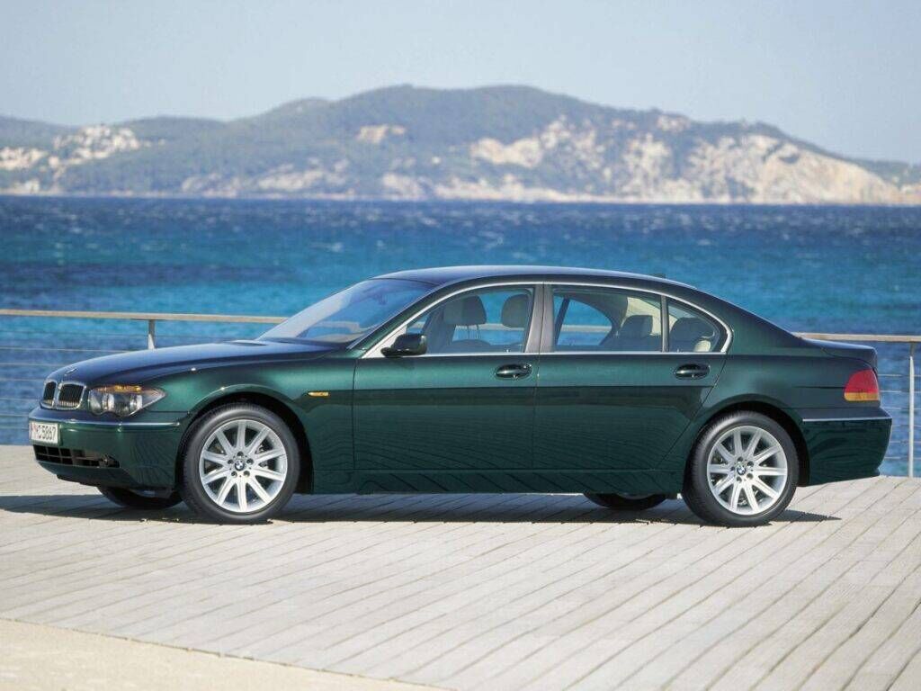 BMW 745i