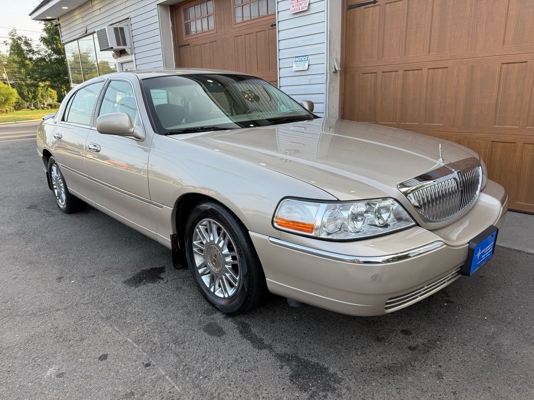 Lincoln Town Car