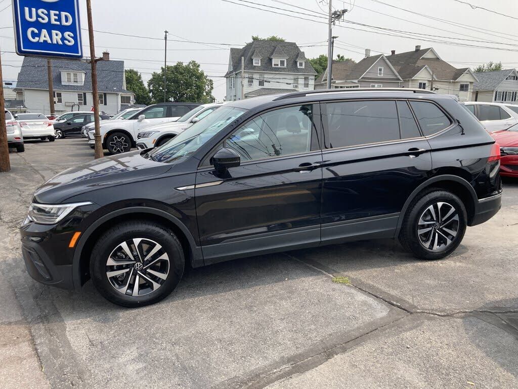 2022 VOLKSWAGEN Tiguan