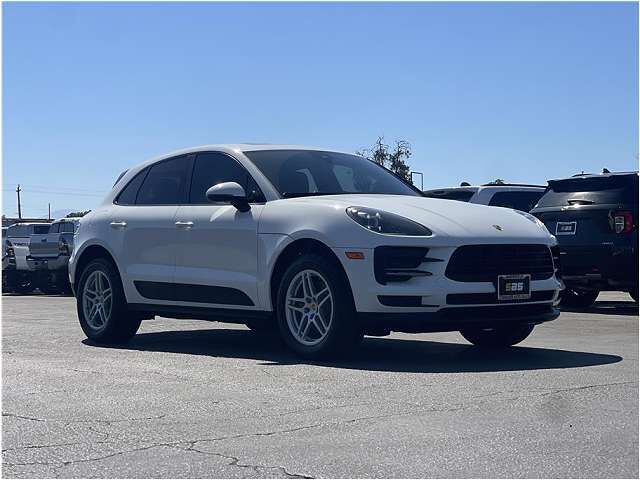 2020 PORSCHE Macan