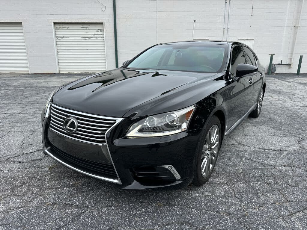 Lexus LS