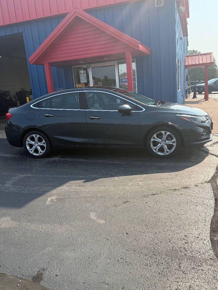 2017 CHEVROLET Cruze