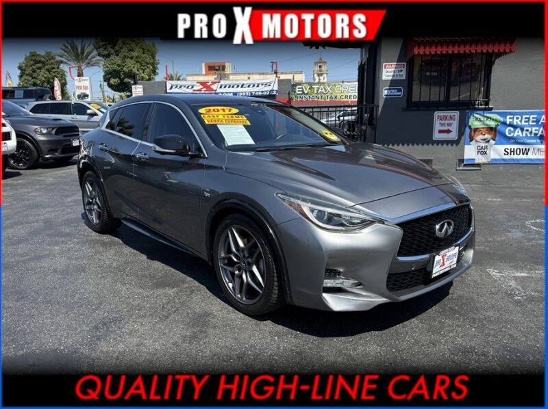 Infiniti QX30