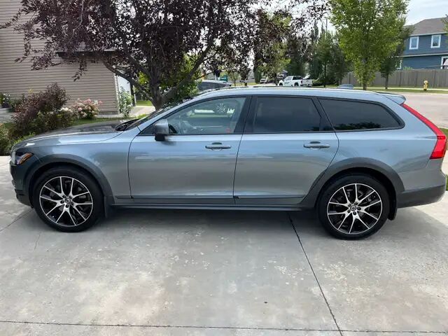 Volvo V90CC