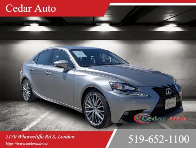 Lexus IS