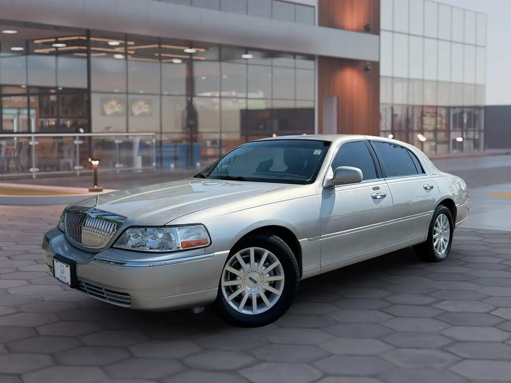 Lincoln Town Car