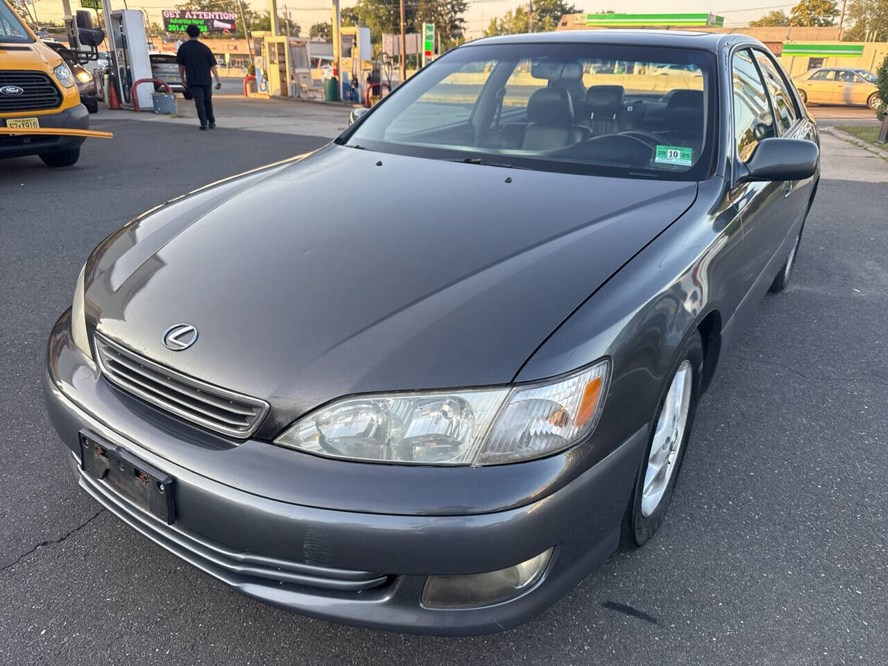 Lexus ES