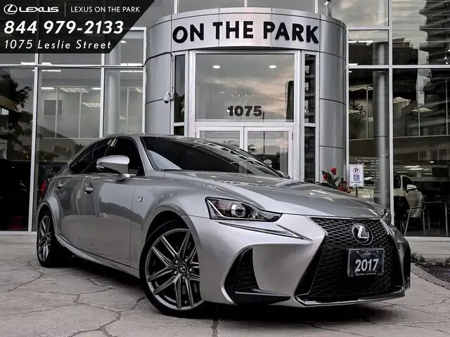 Lexus IS