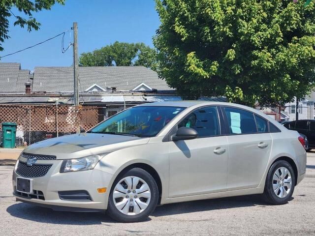 2013 CHEVROLET Cruze