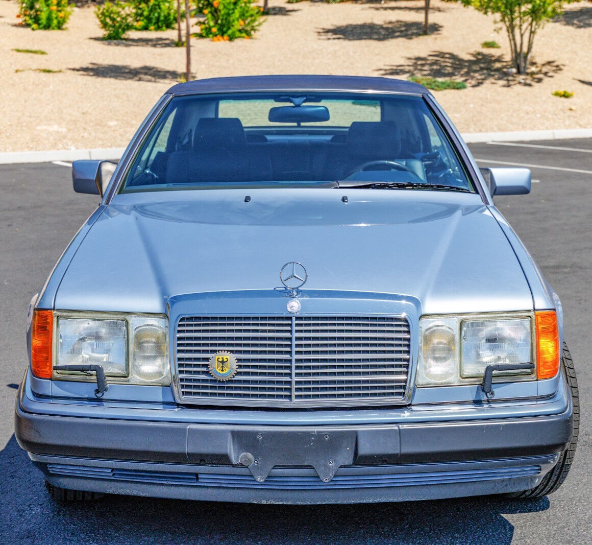 Mercedes-Benz 300