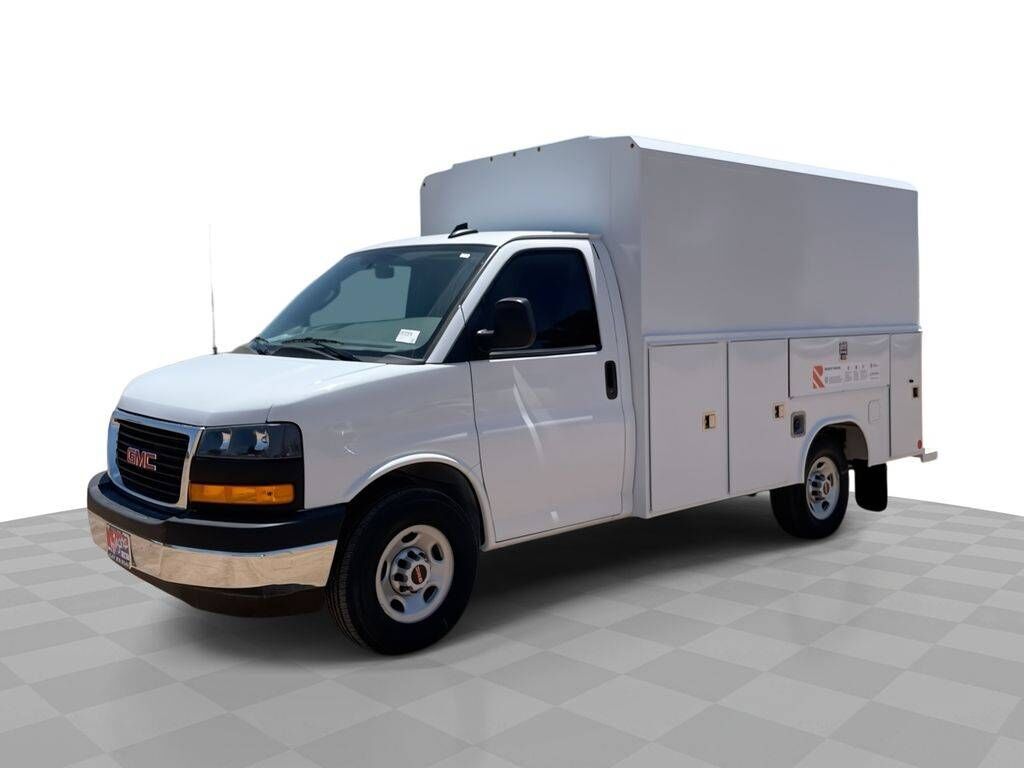 2025 GMC Savana