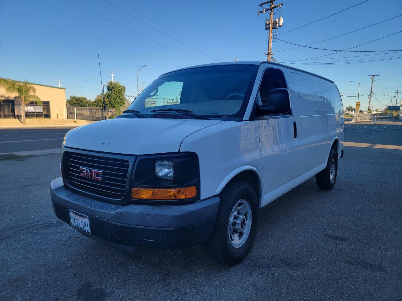 GMC Savana