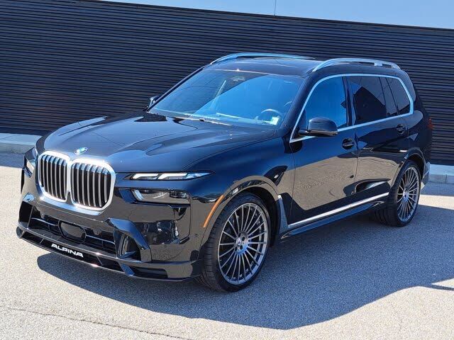 2023 BMW X7