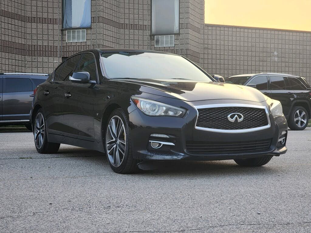 Infiniti Q50