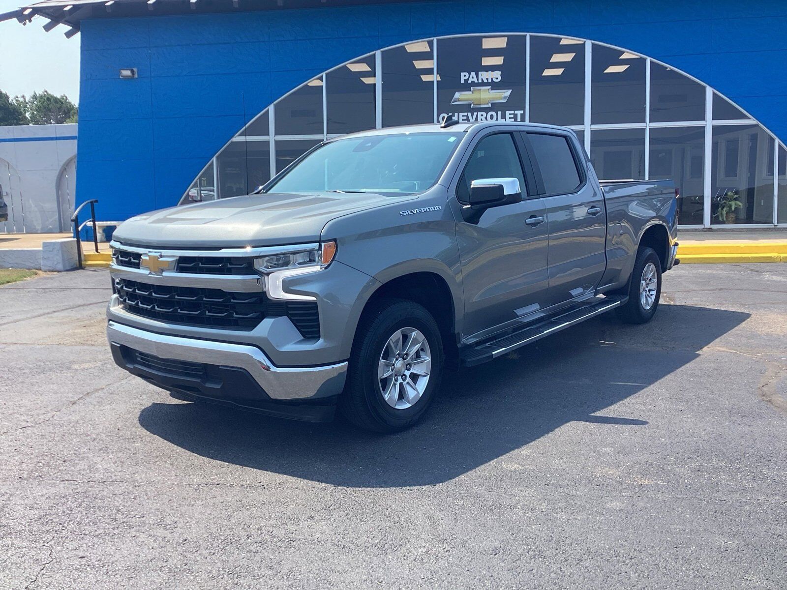 2024 CHEVROLET Silverado