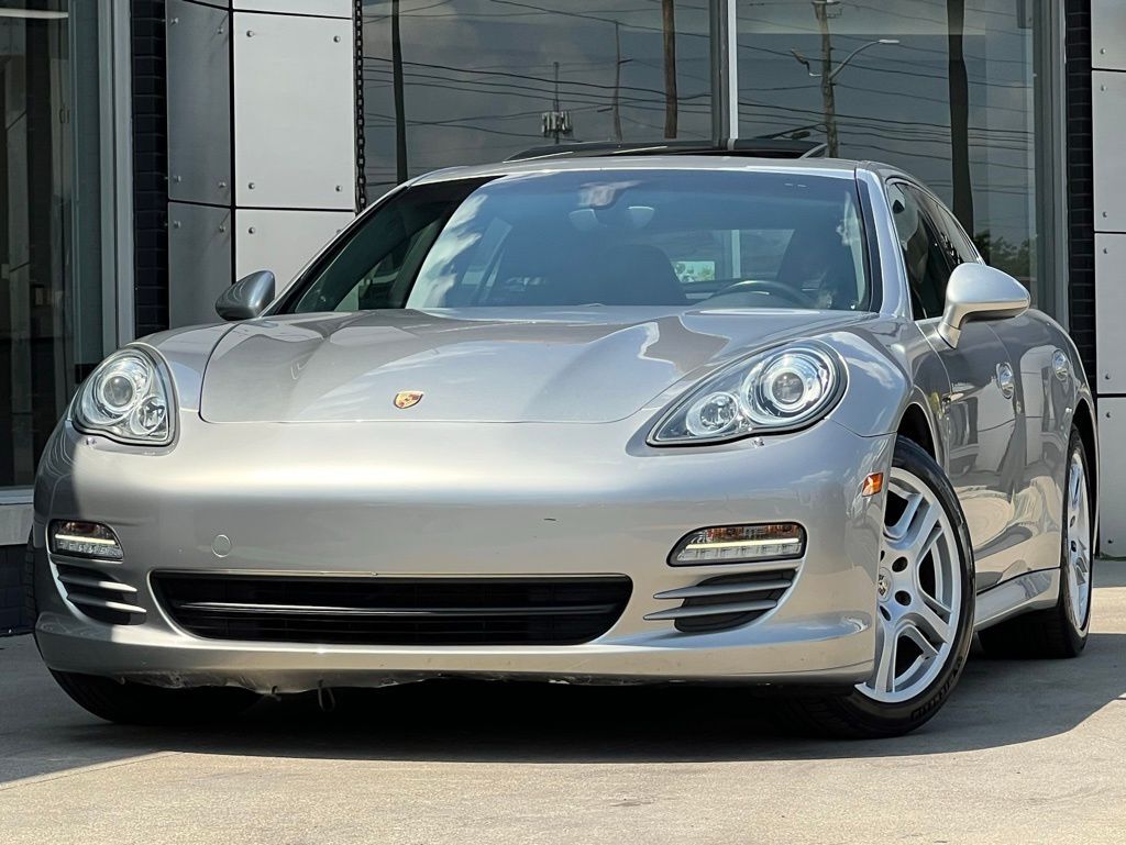 2010 PORSCHE Panamera