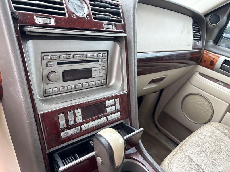 Lincoln Navigator