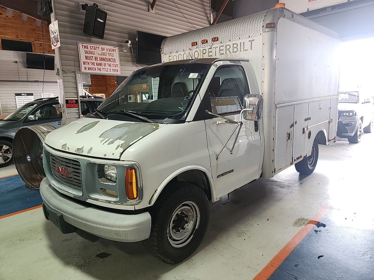 GMC Savana