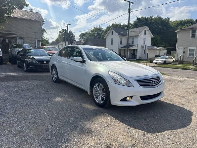 2011 INFINITI G25