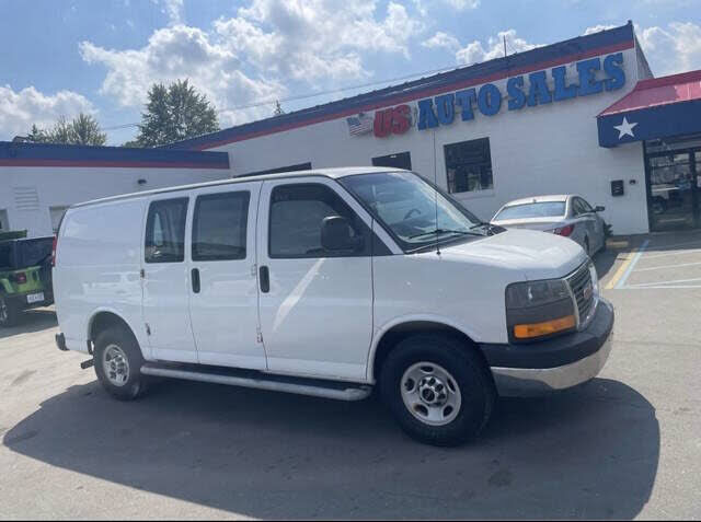GMC Savana