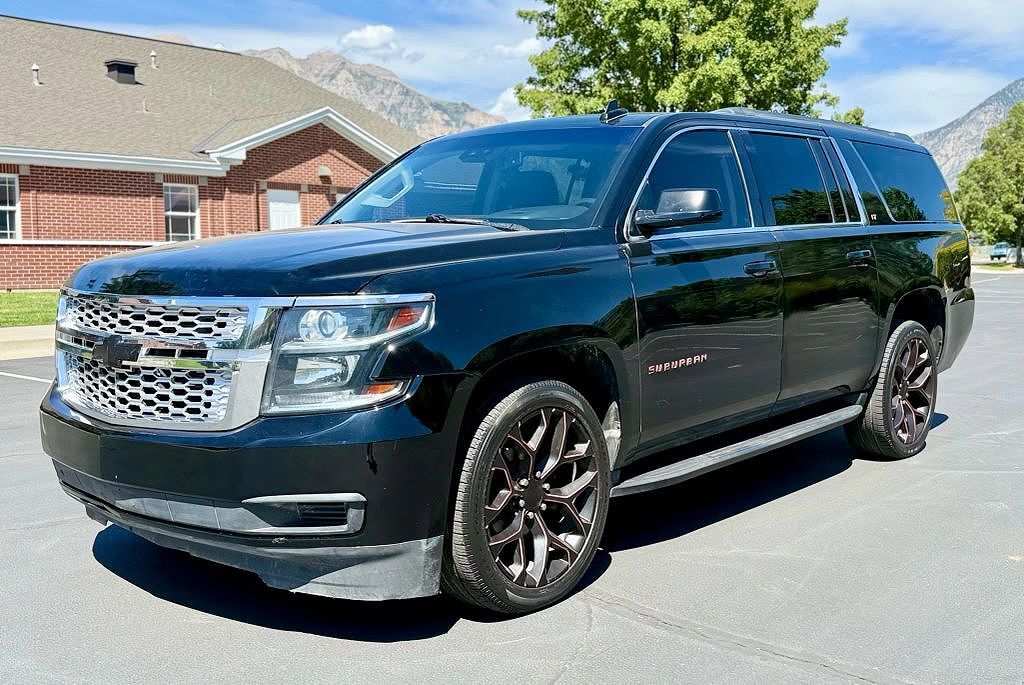 2019 CHEVROLET Suburban