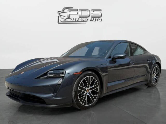 2021 PORSCHE Taycan