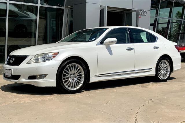 Lexus LS