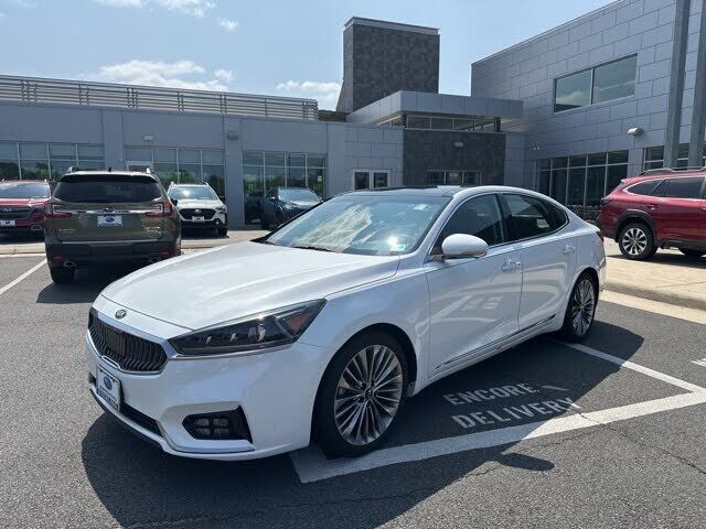 Kia Cadenza