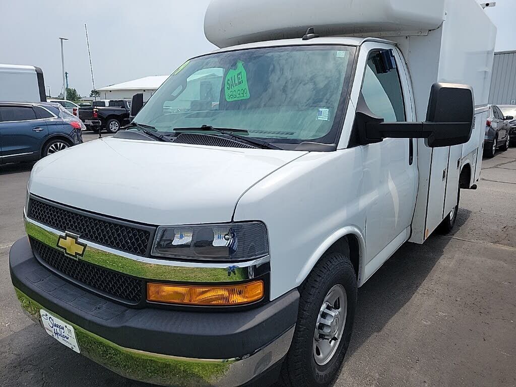2019 CHEVROLET Express
