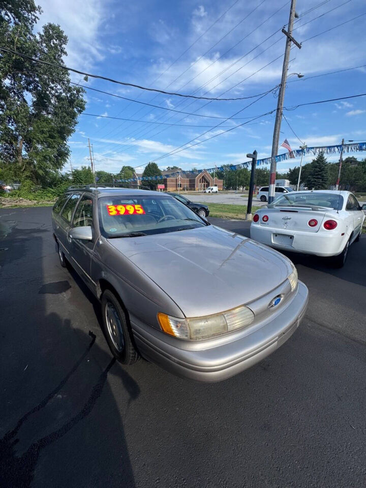 Ford Taurus
