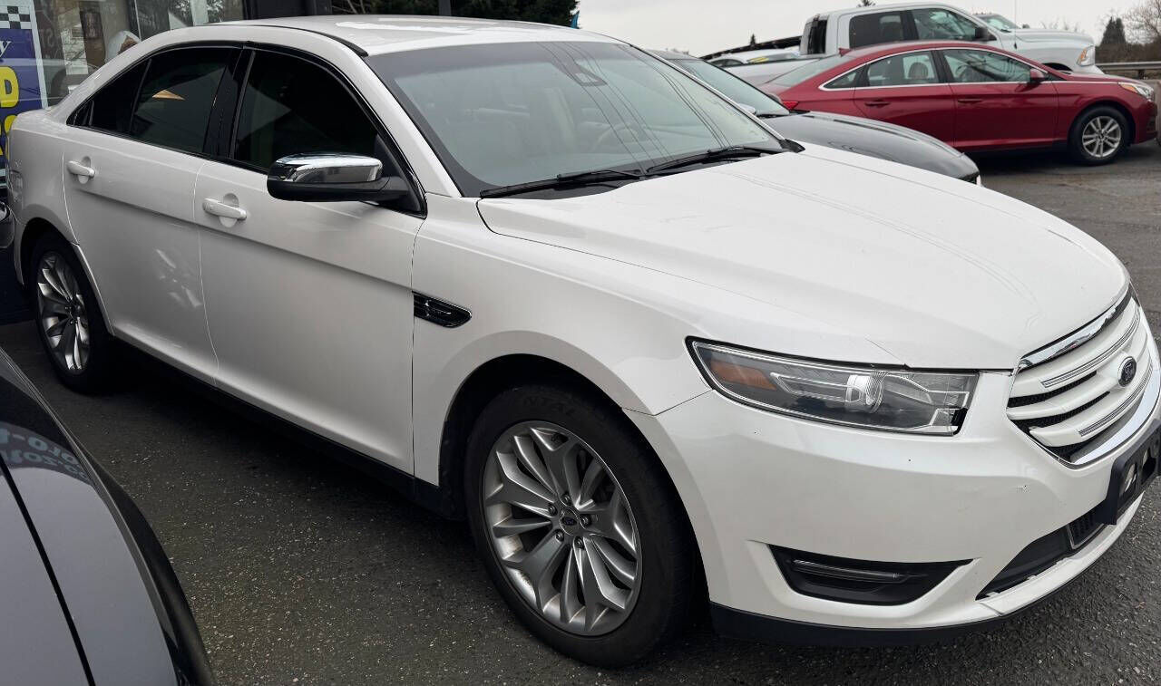 2018 FORD Taurus